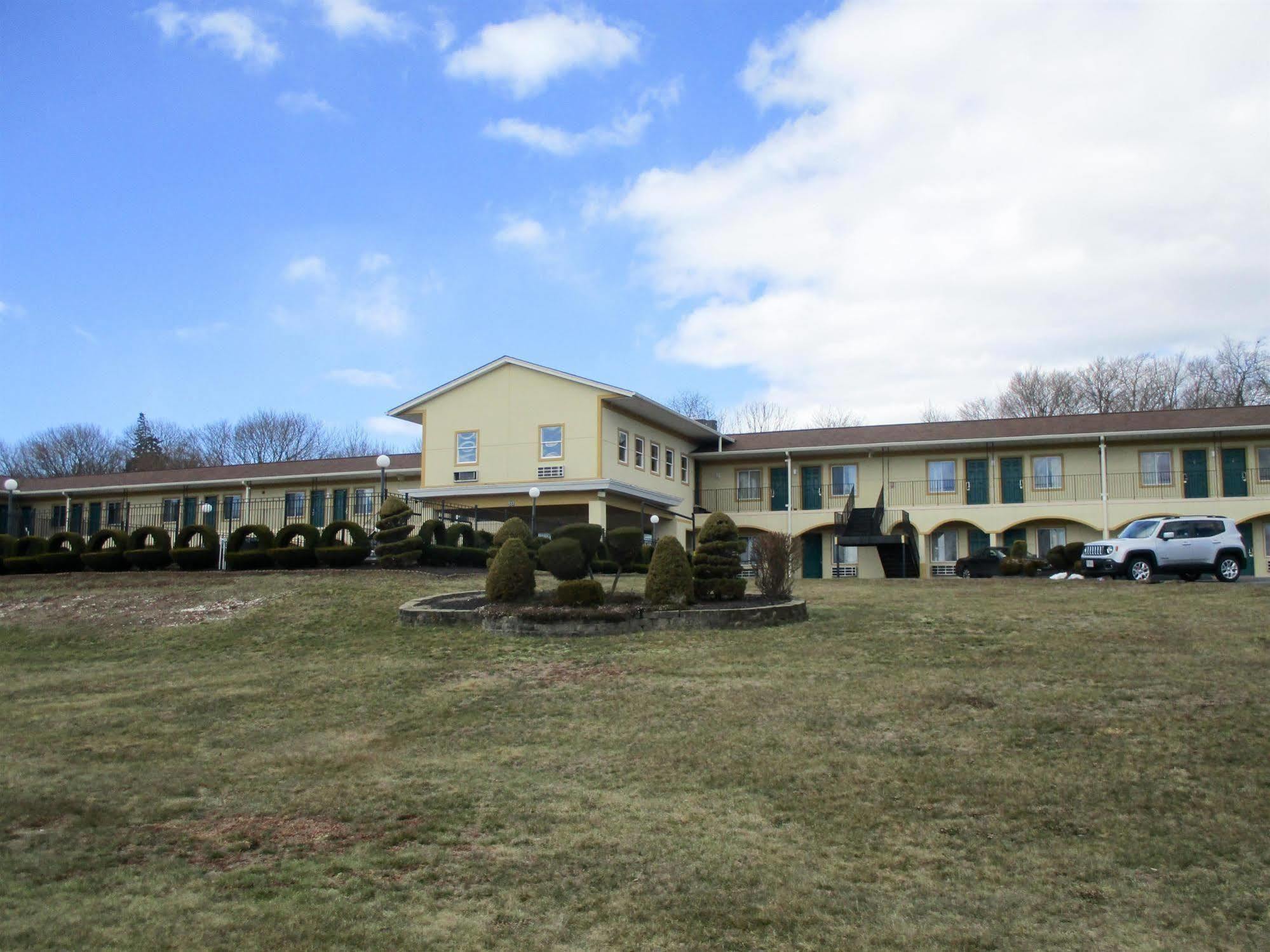 Orbits Inn Somerset Екстер'єр фото