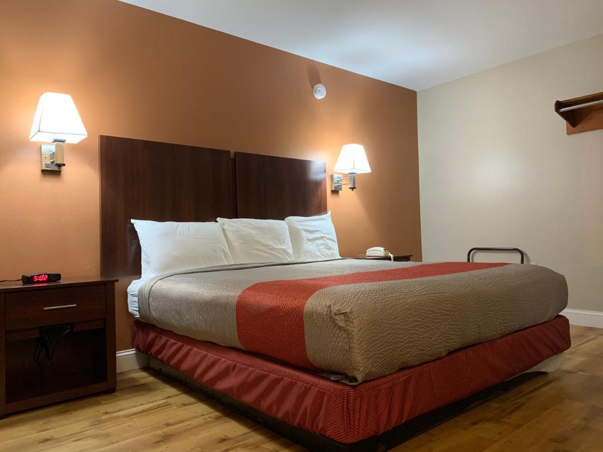 Orbits Inn Somerset Екстер'єр фото